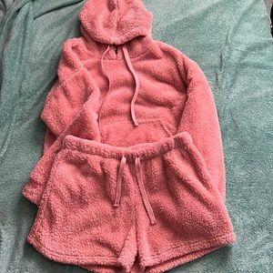 sherpa cropped set, worn once. super soft.